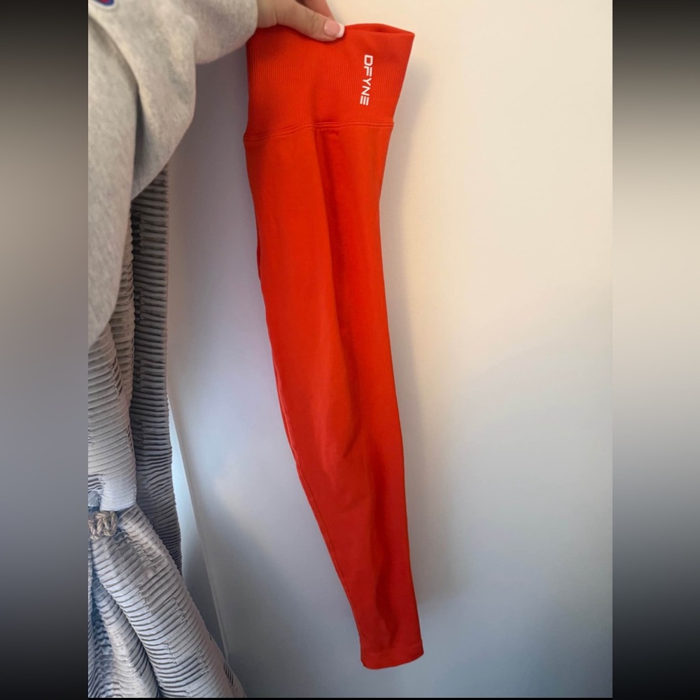 BRAND NEW DFYNE IMPACT LEGGINGS!